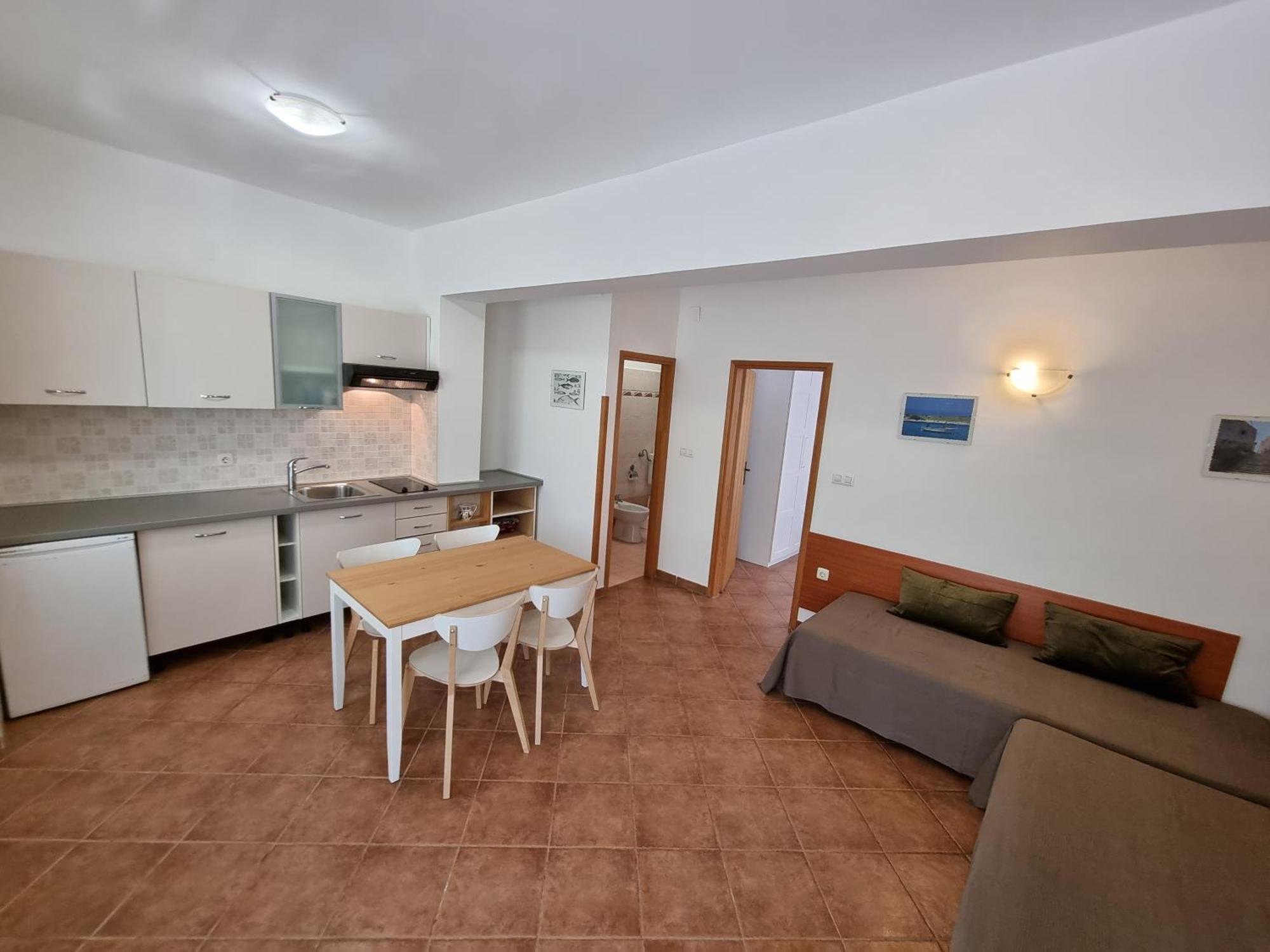 Apartments Laura マリ・ロシニュ エクステリア 写真